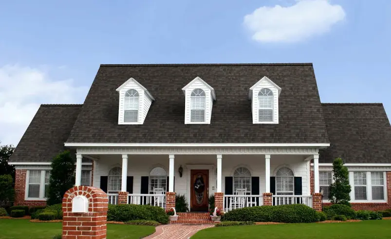 House with Mesquite shingles