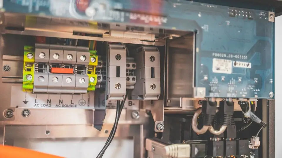 Commercial Solar Inverters and Battery Storage Equipment