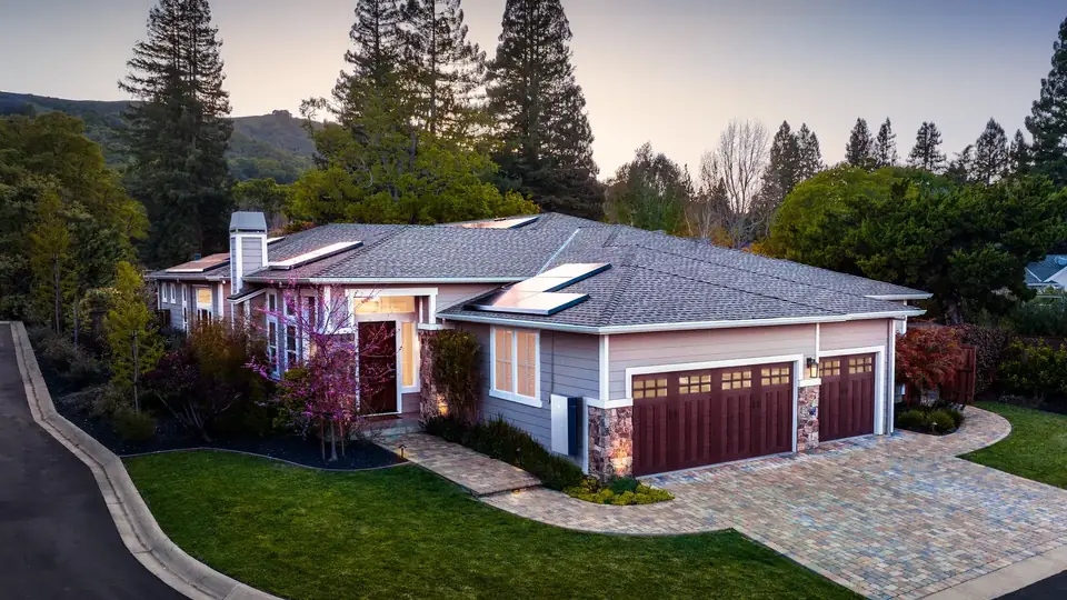 Tesla Powerwall Paired With Rooftop Solar Panels in Yuma